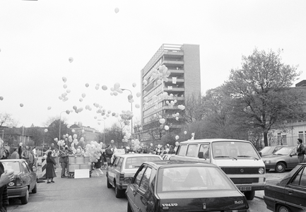 826621 Afbeelding van een blokkadeactie van verpleegkundigen uit het Diakonessenhuis (Bosboomstraat 1) te Utrecht, op ...